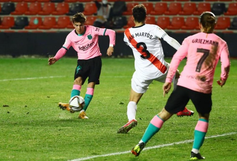 Messi ghi dấu ấn giúp Barcelona vào tứ kết Cúp Nhà vua