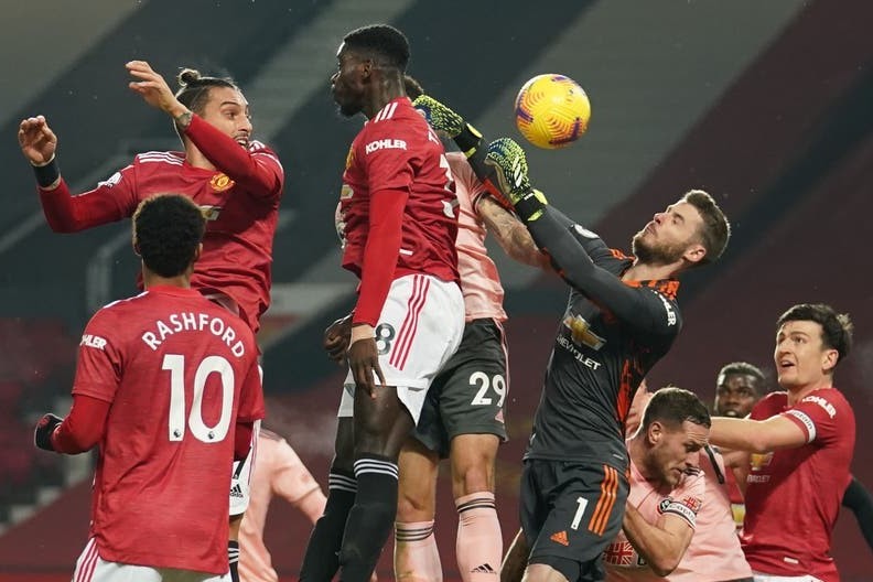 Bảng xếp hạng Ngoại hạng Anh: Man Utd dâng ngôi đầu cho Man City