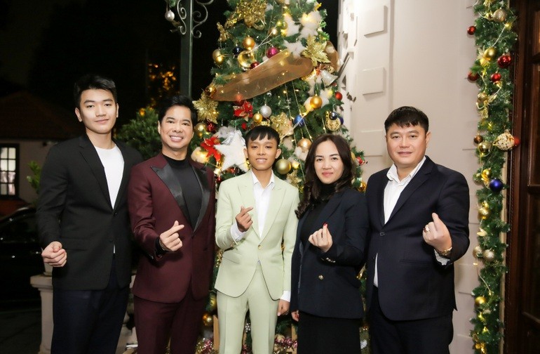 Hồ Văn Cường kết hợp ăn ý cùng danh ca Ngọc Sơn trong liveshow