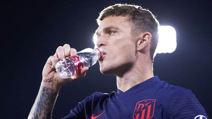 Chuyển nhượng cầu thủ Ngoại hạng Anh: Chlesea đàm phán Kounde; MU cần cầu thủ mới hàng phòng ngự; Cesar Azpilicueta ra đi