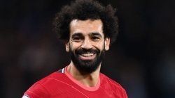 Ngoại hạng Anh: Salah ở lại Liverpool kèm điều kiện, MU cần 3 thủ môn giỏi, Ronaldo và Fernandes gây mâu thuẫn?