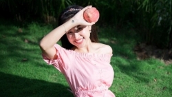 Gu thời trang nhẹ nhàng, bồng bềnh và thanh lịch giúp MC Thanh Vân ngày càng tỏa sáng