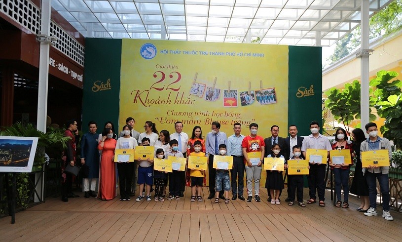 TP. Hồ Chí Minh: Triển lãm ảnh '22 khoảnh khắc' của y bác sĩ trong đại dịch Covid-19