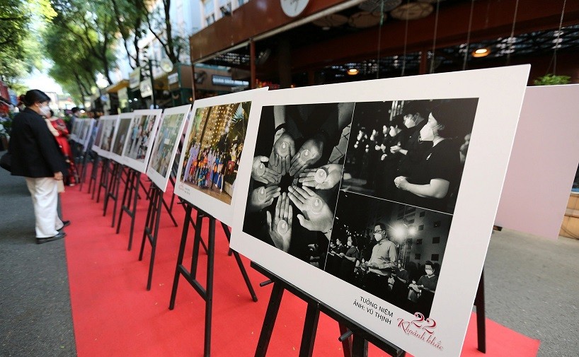 TP. Hồ Chí Minh: Triển lãm ảnh '22 khoảnh khắc' của y bác sĩ trong đại dịch Covid-19