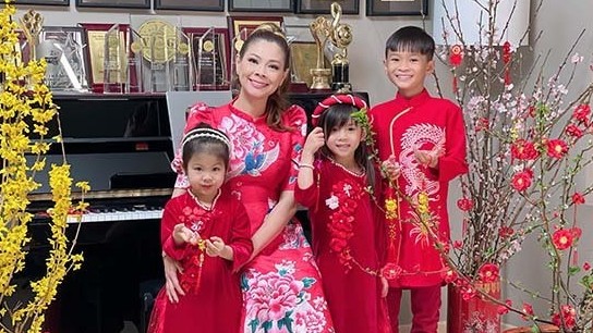 Xa quê, ca sĩ Thanh Thảo trang hoàng rực rỡ đón Tết cổ truyền