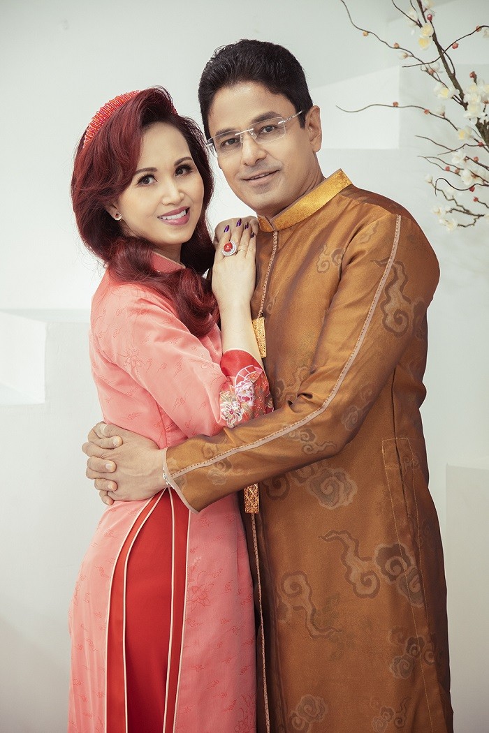 Gia đình Hoa hậu Diệu Hoa 'khoe' nhan sắc rạng rỡ thực hiện bộ ảnh dịp Tết đến Xuân về Gia đình Hoa hậu Diệu Hoa 'khoe' nhan sắc rạng rỡ thực hiện bộ ảnh dịp Tết đến Xuân về