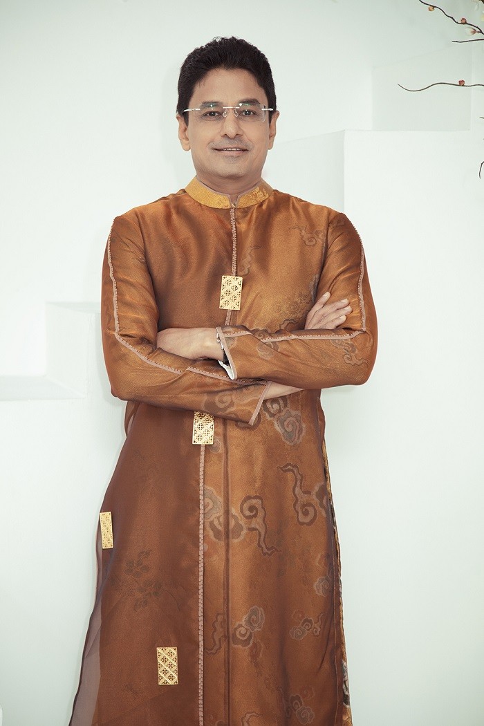 Gia đình Hoa hậu Diệu Hoa 'khoe' nhan sắc rạng rỡ thực hiện bộ ảnh dịp Tết đến Xuân về Gia đình Hoa hậu Diệu Hoa 'khoe' nhan sắc rạng rỡ thực hiện bộ ảnh dịp Tết đến Xuân về