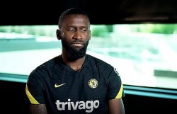 Chuyển nhượng cầu thủ: Rudiger sẽ gia hạn Chelsea; Man Utd có thể bán Harry Maguire; Juventus mua gấp Vlahovic