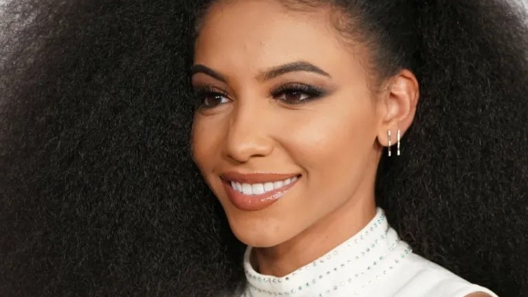 'Tan nát tâm hồn' trước hung tin về Hoa hậu Cheslie Kryst