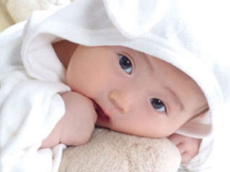 Vì sao trẻ sinh mổ dễ bị bệnh phổi?