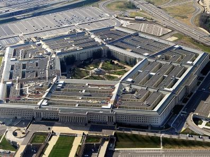 Bộ trưởng Quốc phòng Mỹ muốn cấm điện thoại di động ở Lầu Năm Góc