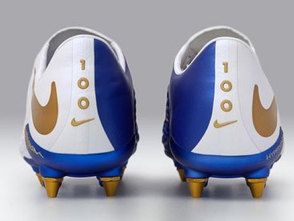 Lập kỷ lục, Harry Kane được trao tặng “vũ khí bí mật“