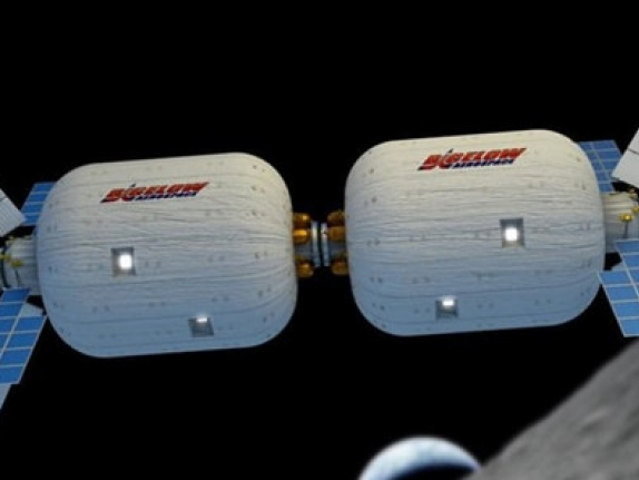 Tỷ phú Mỹ sẽ cho du khách "đặt phòng" trên không gian