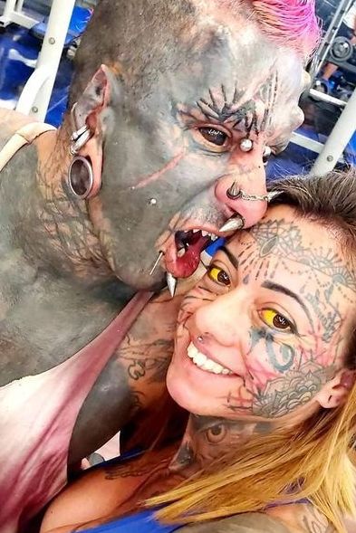 Sửa đổi cơ thể để được mệnh danh là quỷ Satan