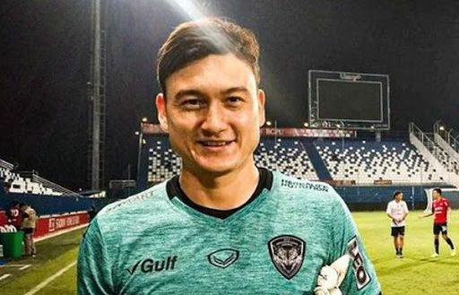 Muangthong United thất bại, Văn Lâm vẫn được vinh danh