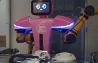 Nhà hàng không nhân viên phục vụ bữa ăn nóng cho y bác sỹ tại tâm dịch Covid-19 ở Vũ Hán