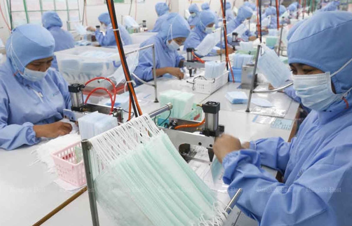 Dịch Covid-19: Mỗi người xuất cảnh khỏi Thái Lan chỉ được phép mang theo 30 khẩu trang