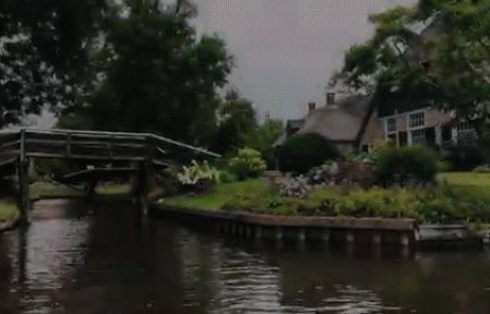 canh kho tin o ngoi lang tren troi leo hon 2500 bac moi toi