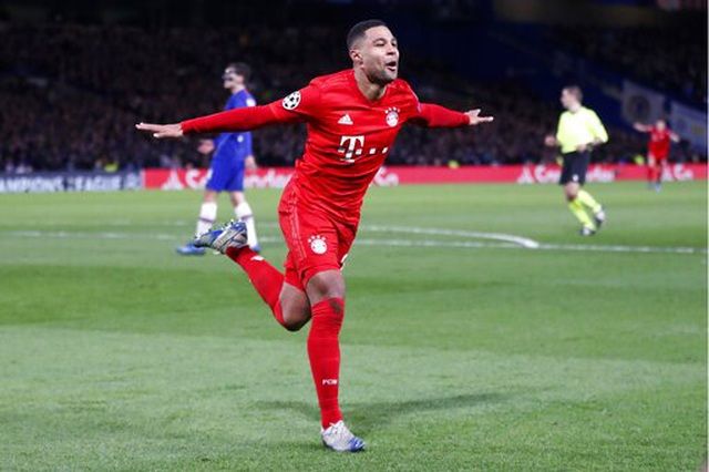 nhung khoanh khac hum xam bayern munich gieo ac mong cho chelsea