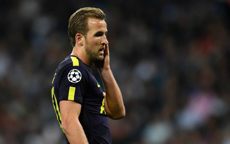 top 10 cau thu dat gia nhat the gioi nam 2020 messi kem xa mbappe