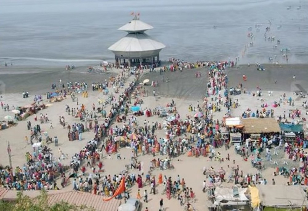 Ấn Độ: Kỳ lạ ngôi đền cổ 150 năm tuổi lúc nổi lúc chìm Ấn Độ: Kỳ lạ ngôi đền cổ 150 năm tuổi lúc nổi lúc chìm