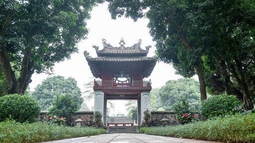 Covid-19 trở lại, nhiều điểm tham quan, du lịch Hà Nội lại đìu hiu ngóng khách