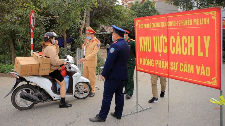 Covid-19 ở Hà Nội: Xử lý nghiêm các trường hợp thông tin sai sự thật về dịch bệnh trên mạng xã hội Covid-19 ở Hà Nội: Xử lý nghiêm các trường hợp thông tin sai sự thật về dịch bệnh trên mạng xã hội