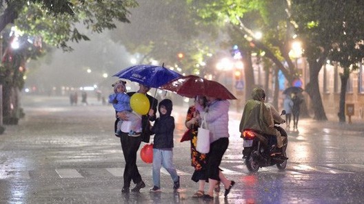 Dự báo thời tiết 3 ngày tới (8-10/2): Ảnh hưởng của không khí lạnh, Bắc Bộ, Bắc Trung Bộ chuyển rét, mưa to đến rất to; Hà Nội thấp nhất 13-16 độ