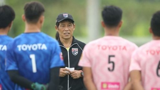 Do dịch Covid-19, HLV Akira Nishino vẫn ở Nhật Bản, đội tuyển Thái Lan hủy tập trung