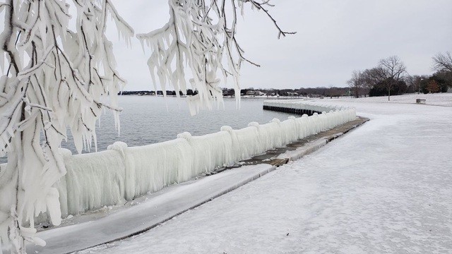 Mỹ: Những khoảnh khắc giá rét kỷ lục khiến vạn vật đóng băng như hóa đá Mỹ: Những khoảnh khắc giá rét kỷ lục khiến vạn vật đóng băng như hóa đá