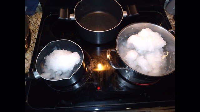 Mỹ: Những khoảnh khắc giá rét kỷ lục khiến vạn vật đóng băng như hóa đá Mỹ: Những khoảnh khắc giá rét kỷ lục khiến vạn vật đóng băng như hóa đá