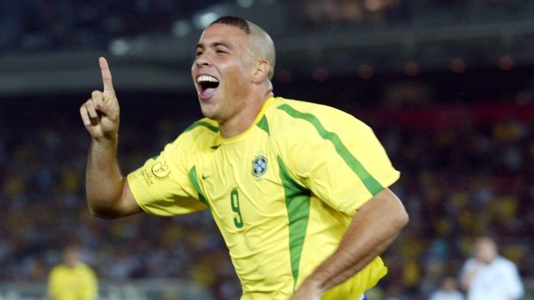 Ibrahimovic: Ronaldo 'béo' là cầu thủ xuất sắc nhất mọi thời đại