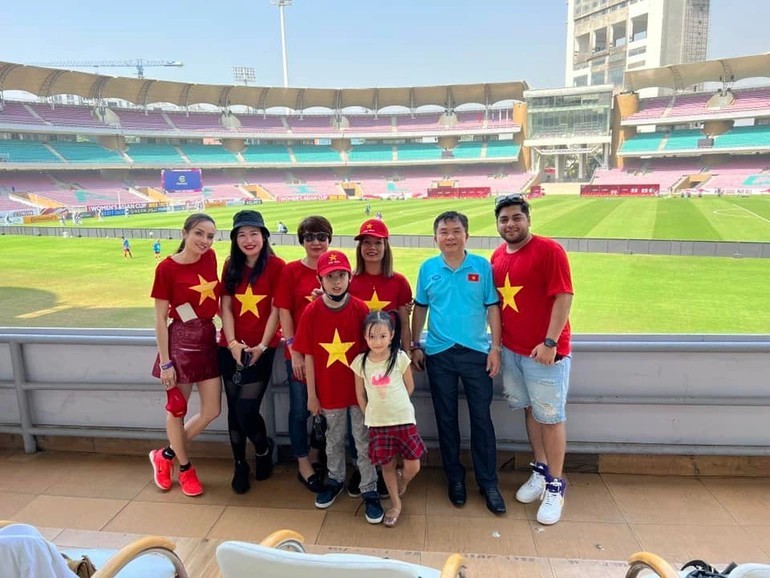 Những hình ảnh xúc động của đội tuyển nữ Việt Nam trước ngày về nước