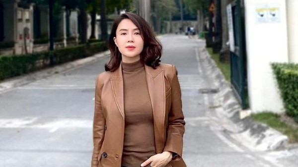 Phong cách thanh lịch và bí quyết xinh đẹp của Hồng Diễm