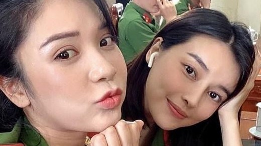 Bão ngầm: Vẻ gợi cảm ngoài đời của hai diễn viên vào vai nữ cảnh sát