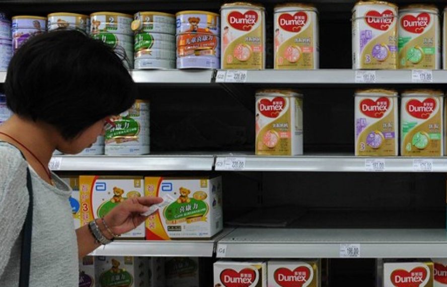 Trung Quốc xét xử đường dây sản xuất sữa công thức trẻ em giả mạo