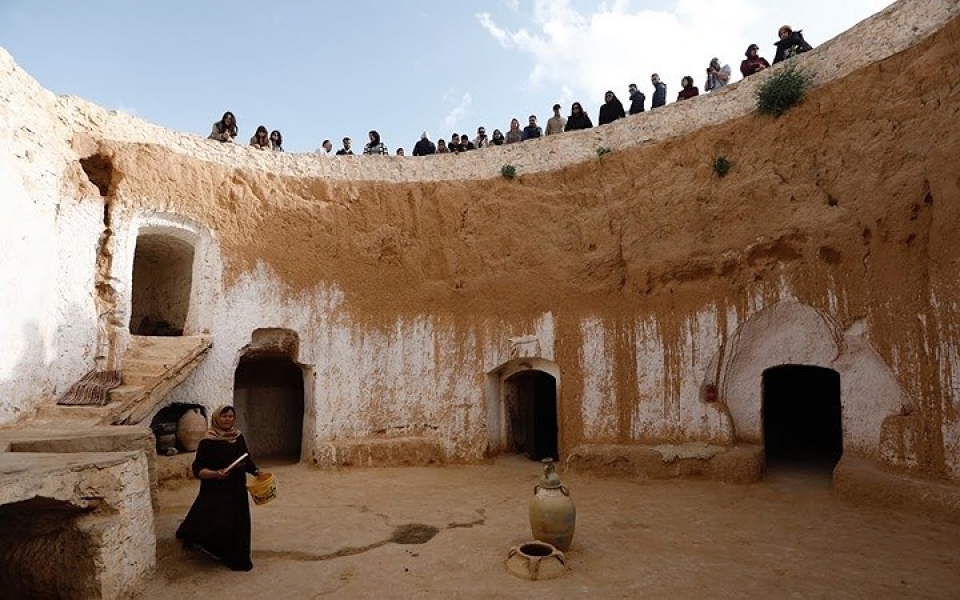 nhung ngoi nha duoi long dat con sot lai tai tunisia sau hang the ky