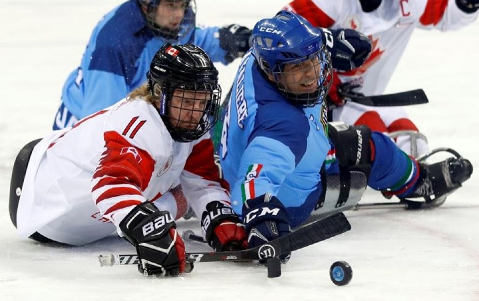 Khoảnh khắc tuyệt đẹp của các VĐV tại Paralympic PyeongChang khoanh khac tuyet dep cua cac vdv tai paralympic pyeongchang