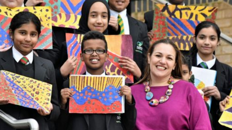 Cô giáo tuyệt vời nhất thế giới “ẵm giải” hơn 22 tỷ đồng