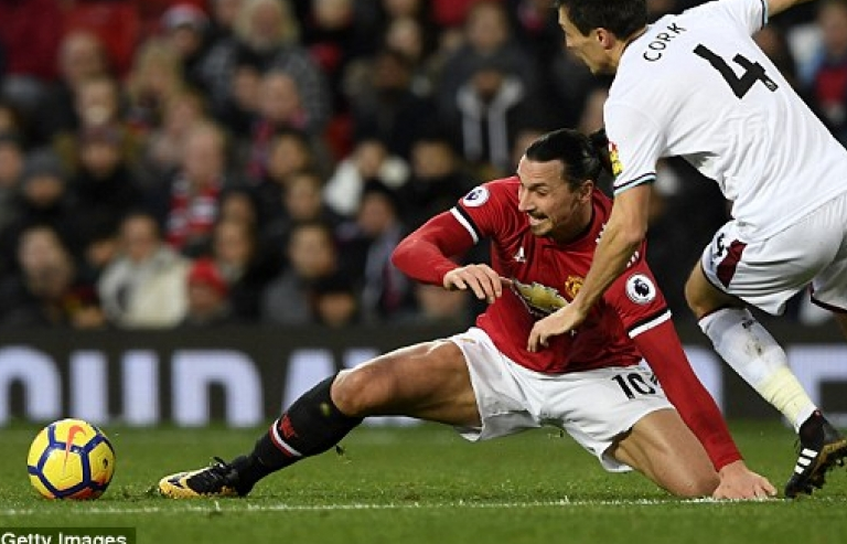 Ibrahimovic chính thức rời Manchester United