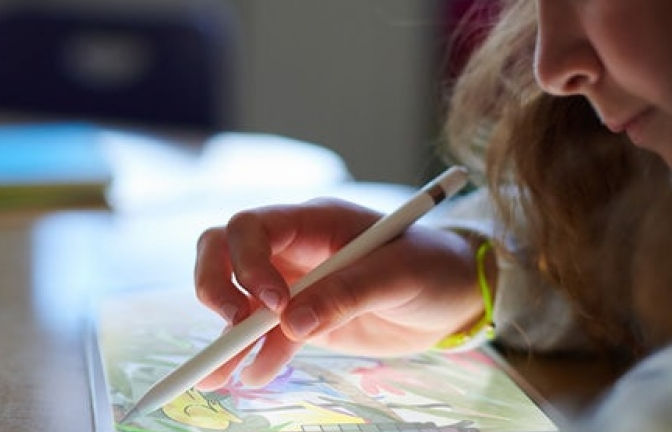 Apple trình làng Ipad học đường
