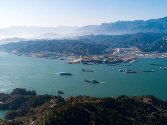 Tìm ra vật liệu mới giúp lọc nước bằng ánh sáng an toàn và hiệu quả