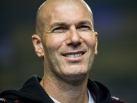 real madrid thua dam psg hlv zidane thua nhan su that cay dang