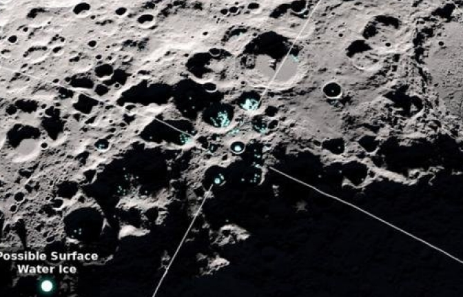 Mặt trăng có thể thành nơi ở mới của loài người vì có sự tồn tại của nước