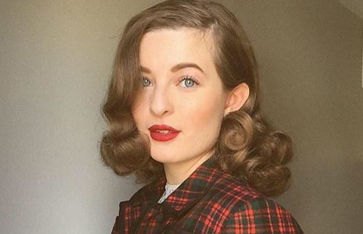 Kỳ lạ thiếu nữ tự quay lùi thời gian, sống như trong thập niên 1940