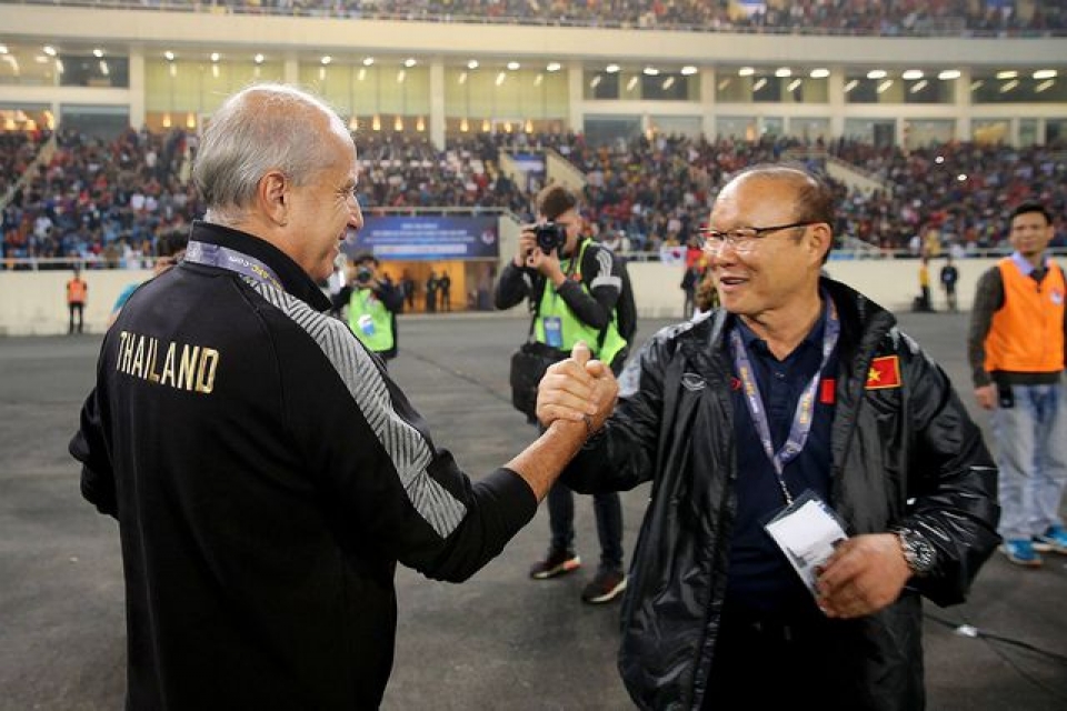 HLV Lê Thụy Hải: Lứa cầu thủ hiện tại sẽ cùng thầy Park hoàn thành mục tiêu SEA Games hlv le thuy hai lua cau thu hien tai se cung thay park hoan thanh muc tieu sea games