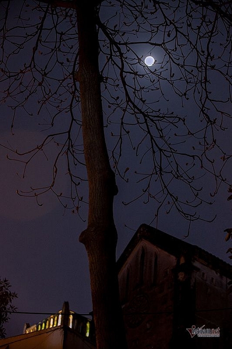 nhung hinh anh dep ve sieu trang tren bau troi ha noi