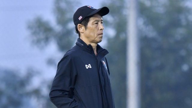 HLV Nishino làm điều bất ngờ ở đội tuyển và U23 Thái Lan hlv nishino lam dieu bat ngo o doi tuyen va u23 thai lan