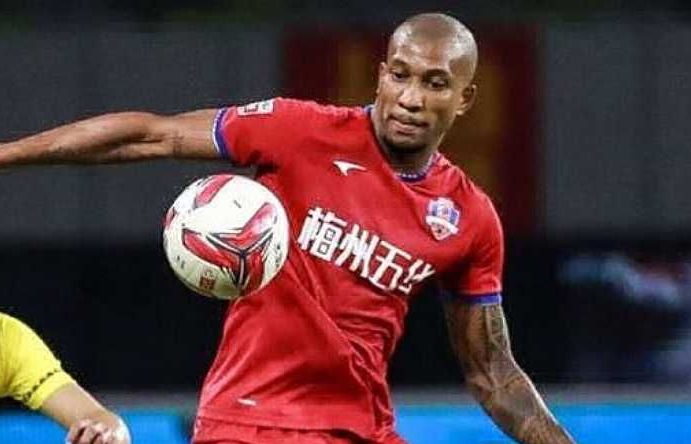 Cầu thủ ở Trung Quốc nhiễm Covid-19, các CLB Thái Lan lo sốt vó