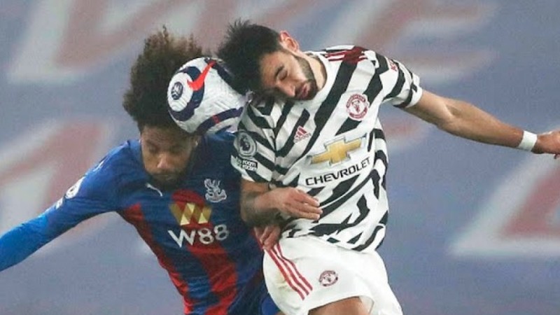 Man Utd 'đầu hàng' Man City trong cuộc đua đến ngôi vương giải Ngoại hạng Anh